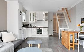 Entire Modern Home In Stockholm Kista - Suitable For Four Persons